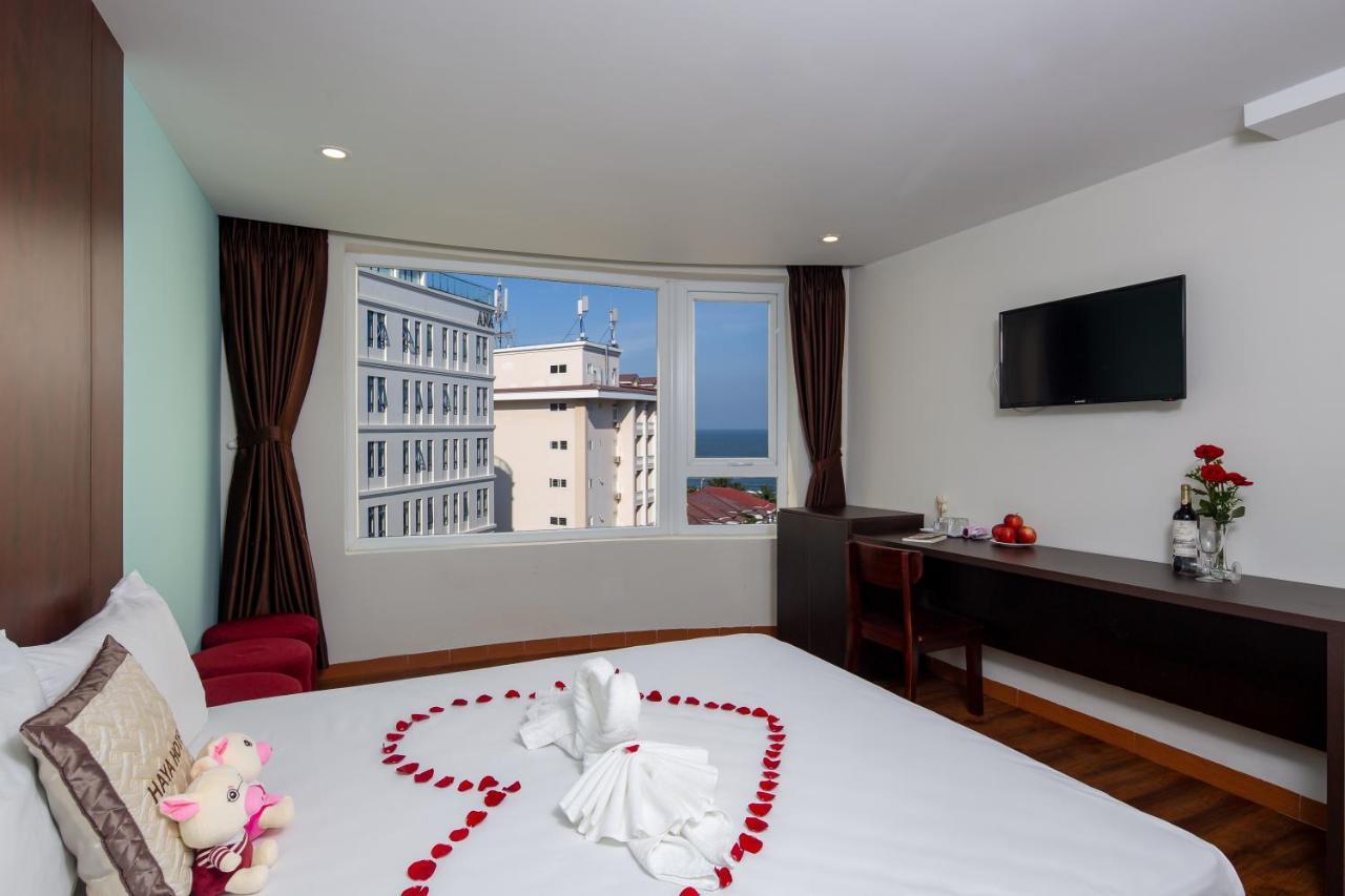 Haya Hotel Beach Danang Exterior photo